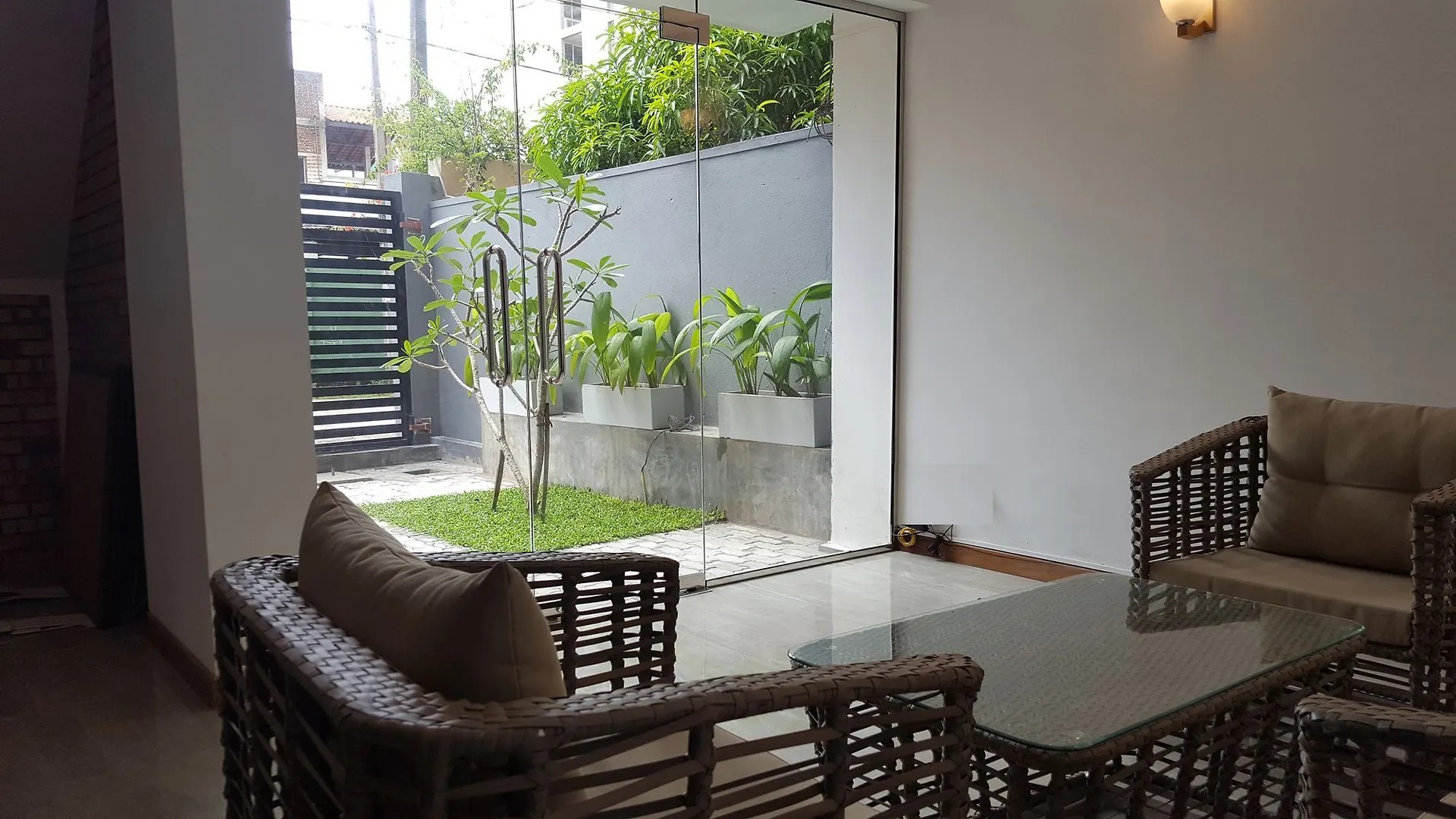 Tori One Bed & Breakfast Dehiwala-Mount Lavinia Hotel